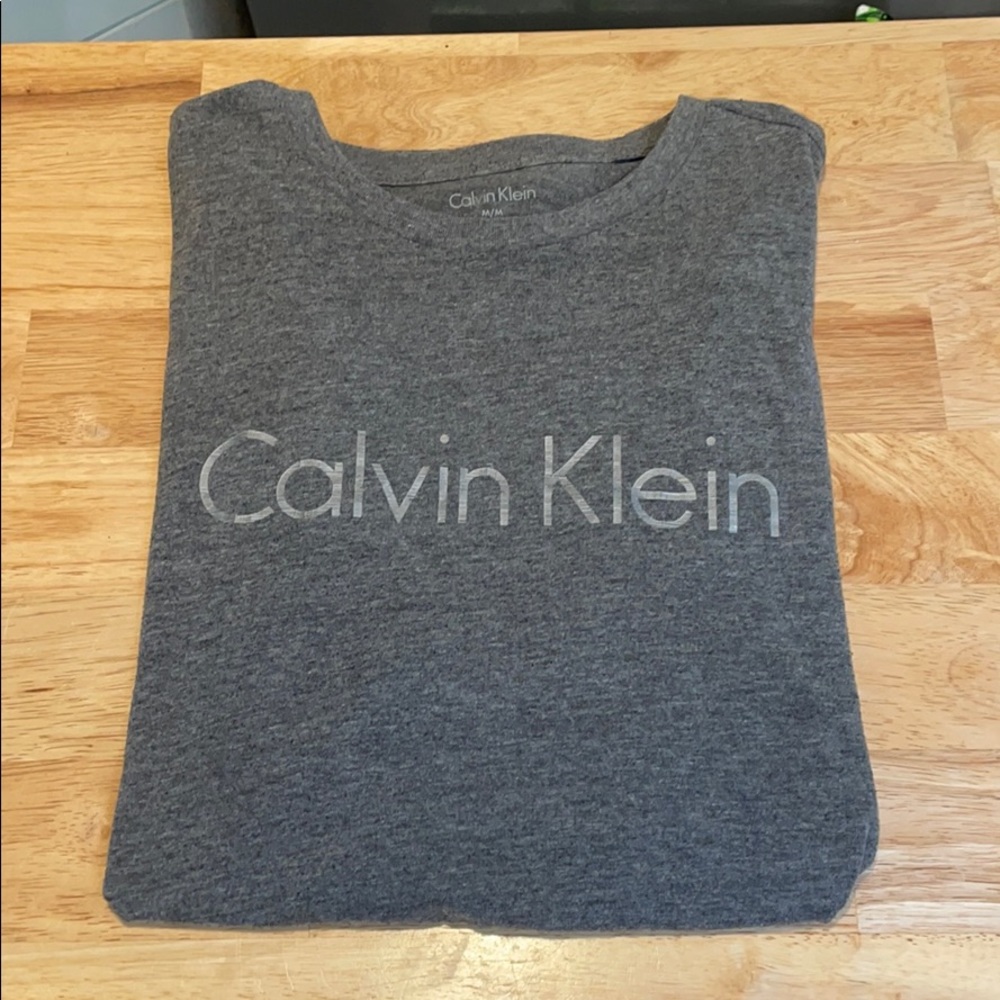 Calvin Klein T-shirt